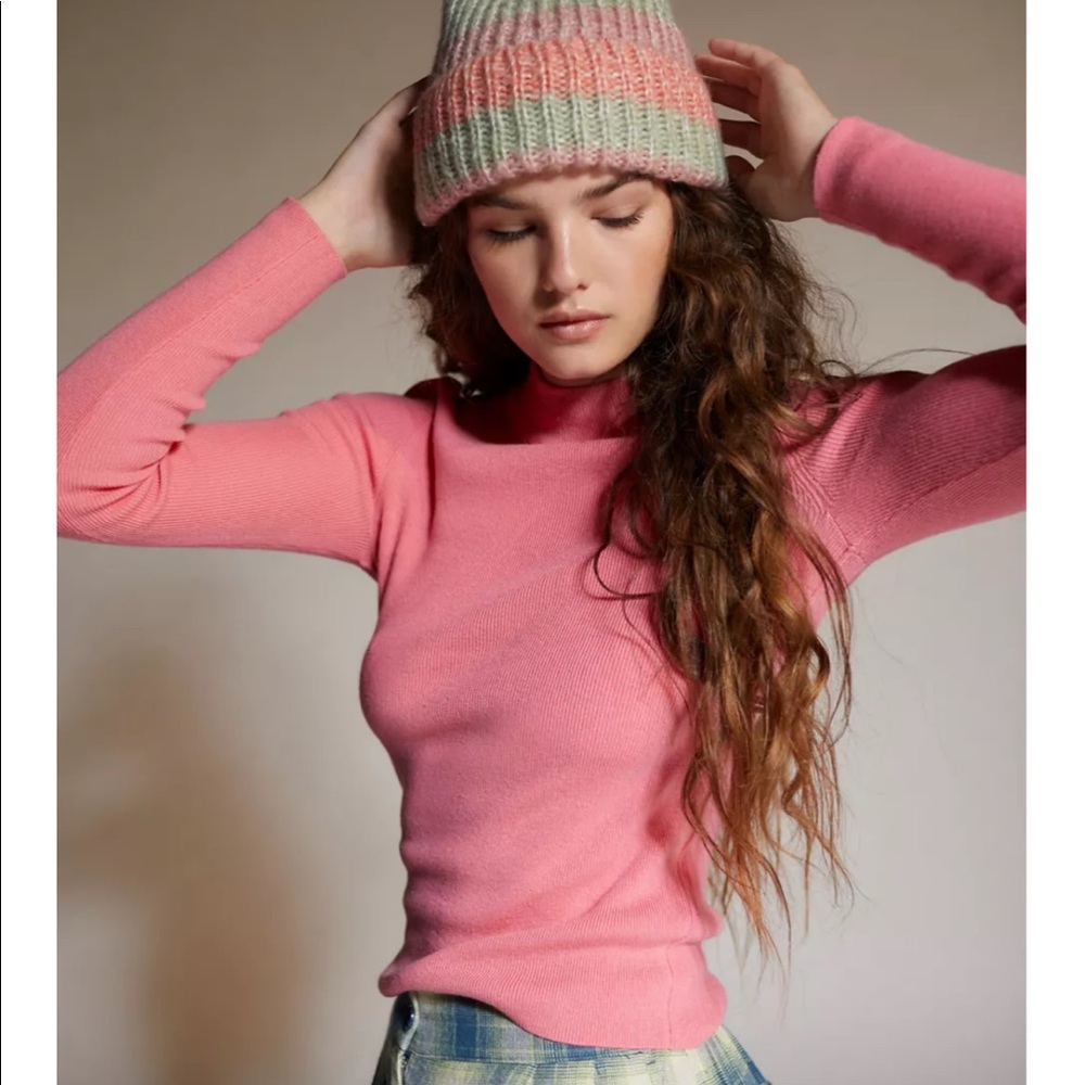 Urban Outfitters New With Tags Pink Turtleneck sweater